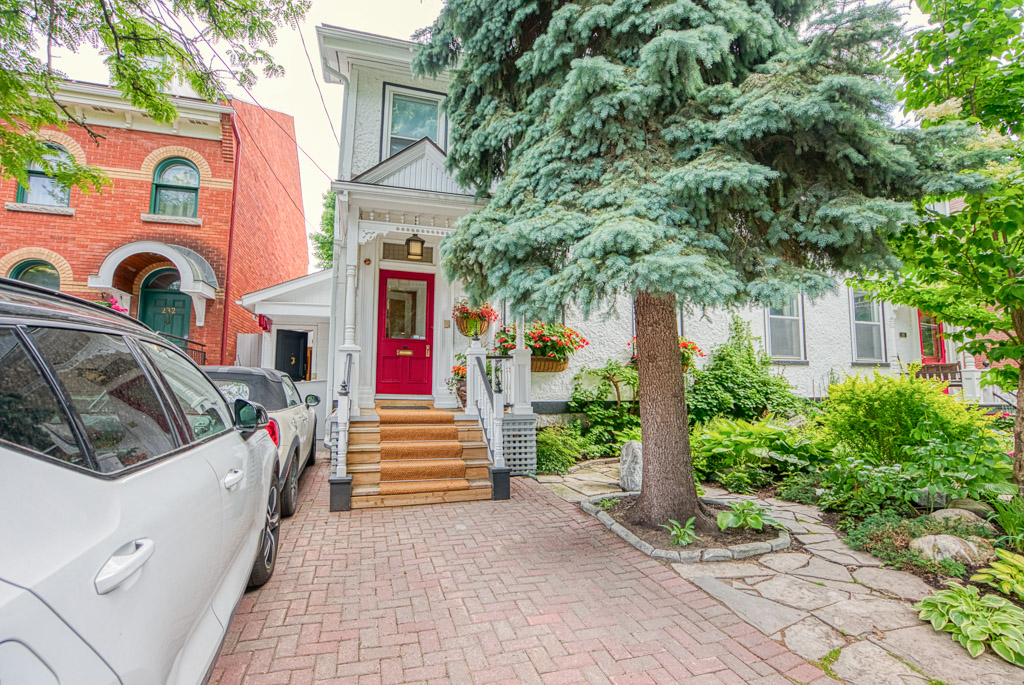 230 Daly Ave., Sandy Hill Sold