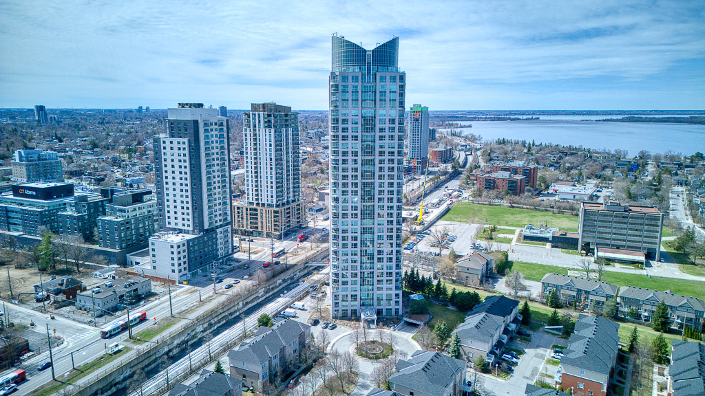 3302-38 Metropole Private - For Sale