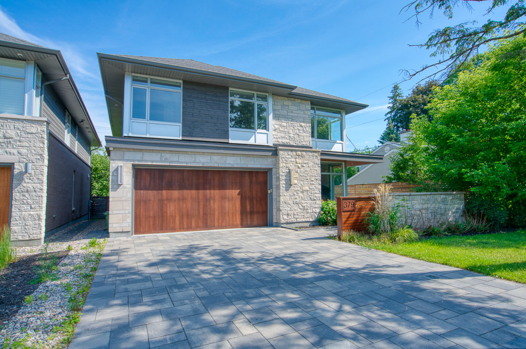 379 Crestview Road - For Sale